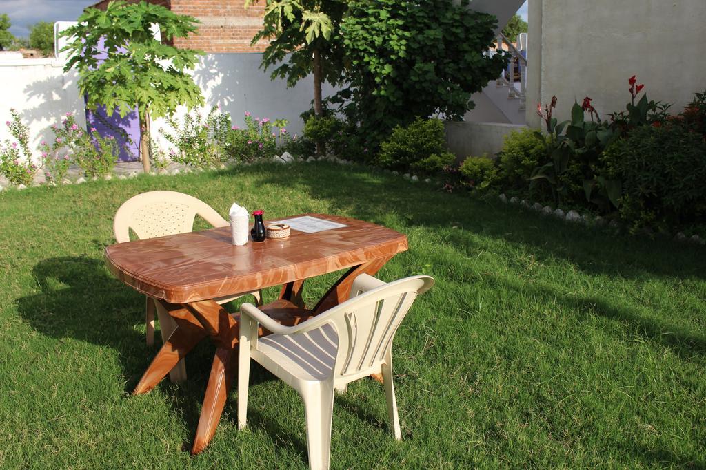 Prem Home Stay Khajurāho Extérieur photo